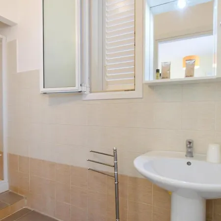 Holiday home Cozy In With Outdoor Swimming Pool *