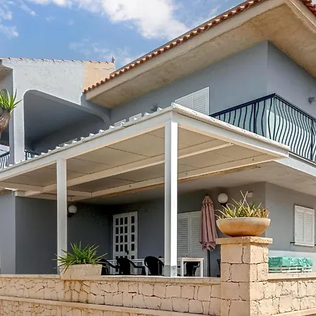 Cozy In With Outdoor Swimming Pool Holiday home *