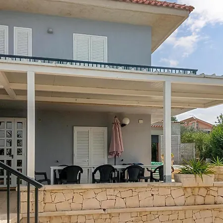 Cozy In With Outdoor Swimming Pool * Scicli