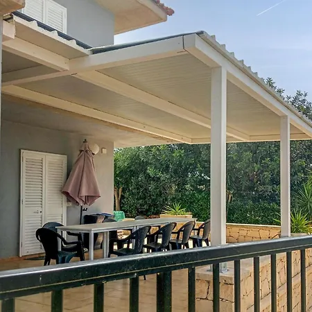 Holiday home Cozy In With Outdoor Swimming Pool *